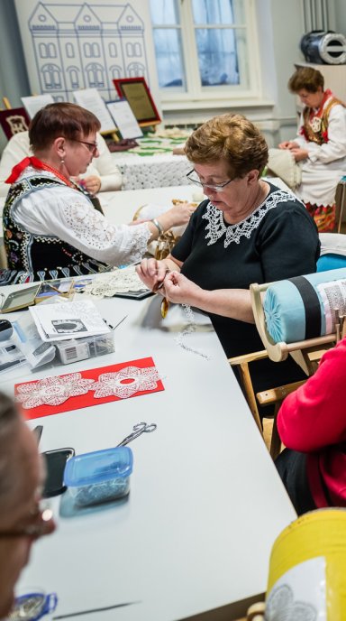 Warsztaty koronki klockowej