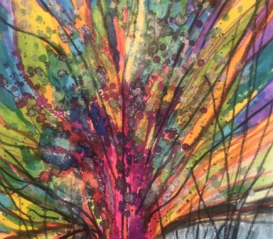 Abstrakcyjna grafika przedstawiająca drzewo w formie dynamicznej eksplozji barw. Centralny pień ma intensywny kolor fuksji, z którego promieniście rozchodzą się gałęzie w kolorach tęczy: żółci, pomarańczu, zieleni i fioletu. Obraz jest nakrapiany ciemnymi